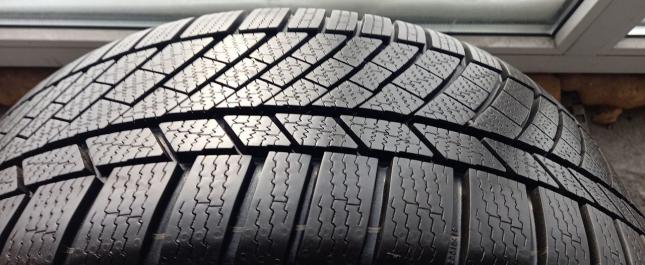 Continental ContiWinterContact TS 830 P 245/35 R19 93W