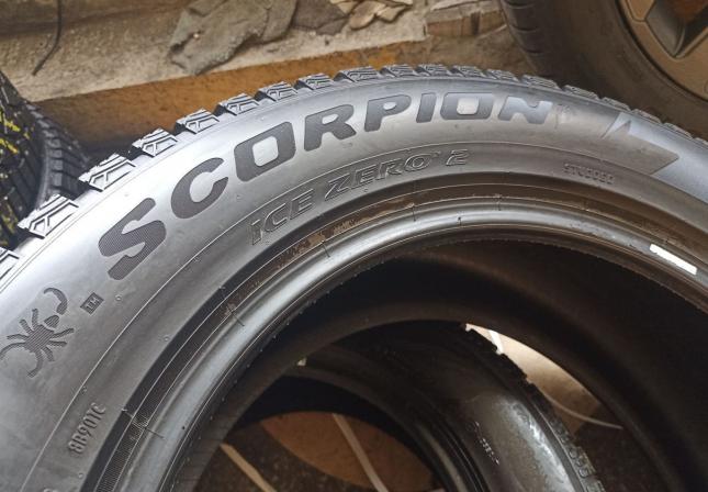 Pirelli Scorpion Ice Zero 2 285/50 R20