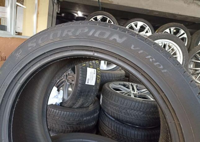 Pirelli Scorpion Verde 285/40 R21