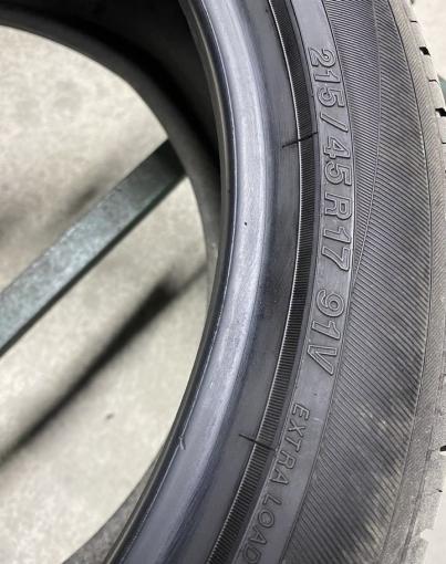 Yokohama BluEarth-ES ES32 215/45 R17