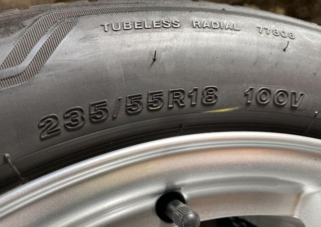 Bridgestone Alenza 001 235/55 R18 100V