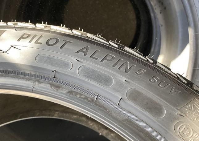 Michelin Pilot Alpin 5 285/40 R21 110V