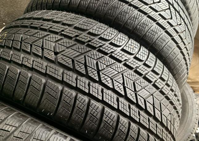 Pirelli Carrier Winter 275/50 R20