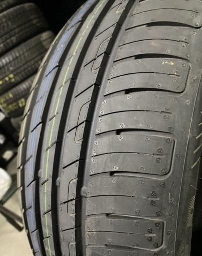 Goodyear EfficientGrip Performance 225/50 R17