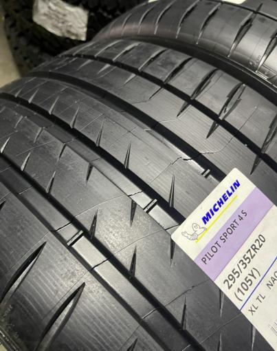 Michelin Pilot Sport 4 S 295/35 R20 105Y