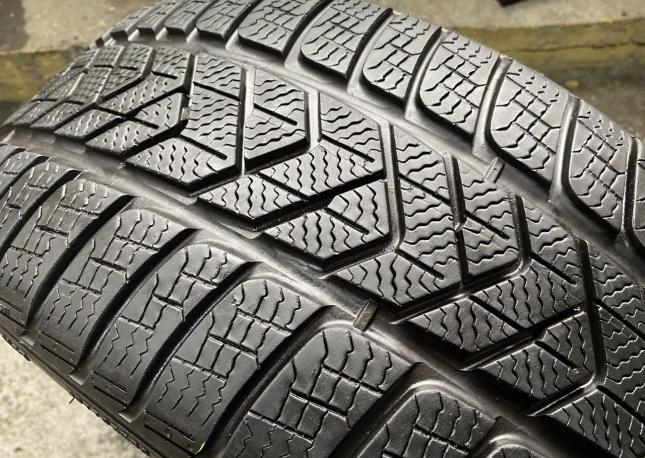 Pirelli Winter Sottozero 3 245/35 R21 96W