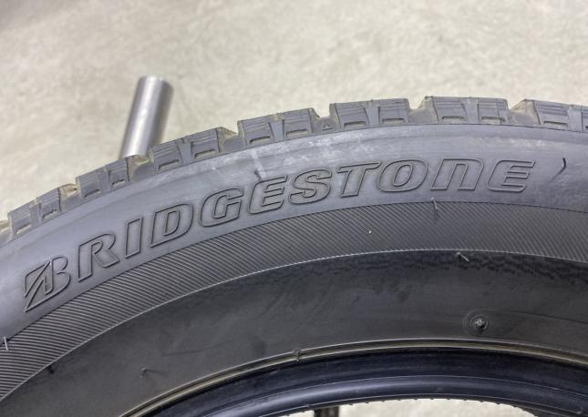 Bridgestone Blizzak VRX 195/65 R15