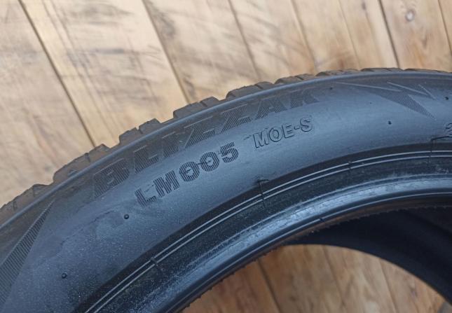 Bridgestone Blizzak LM005 RFT 265/40 R21