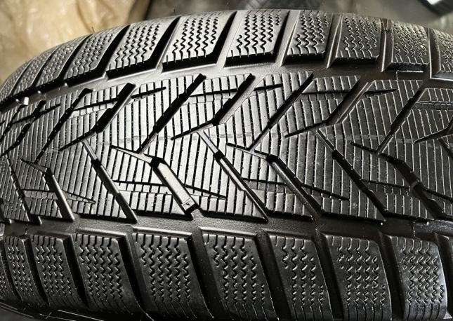 Vredestein Wintrac Xtreme S 235/55 R19