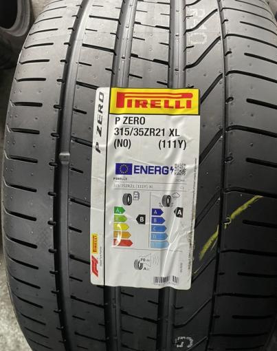 Pirelli P Zero 285/40 R21 и 315/35 R21 109Y