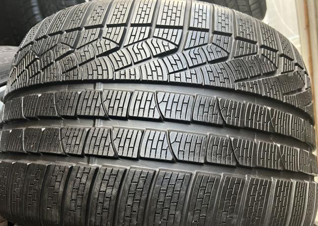 Pirelli Winter Sottozero II 295/30 R19