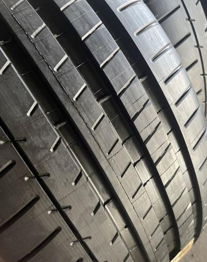 Michelin Pilot Super Sport 255/35 R21 98Y