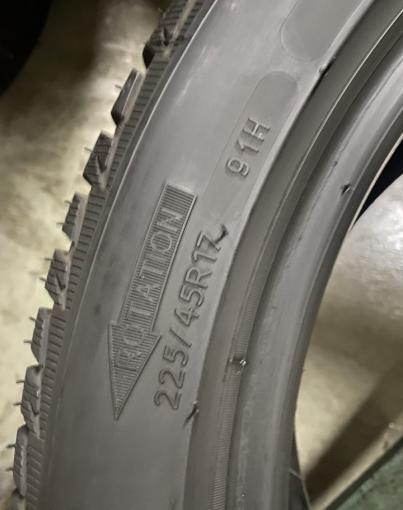 Michelin Alpin 5 225/45 R17