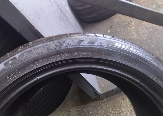 Bridgestone Potenza RE050A 235/45 R18 94W