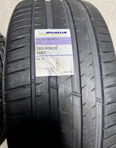 Michelin Pilot Sport 4 SUV 265/45 R20