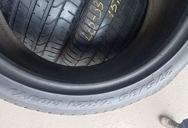 Pirelli P Zero Corsa 275/35 R21