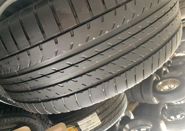 Goodyear Eagle F1 Asymmetric SUV 4x4 295/40 R22