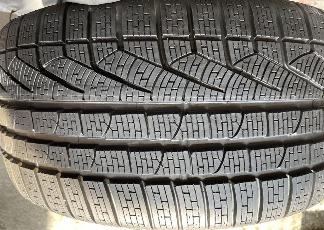 Pirelli Winter Sottozero Serie II 275/35 R20 102V