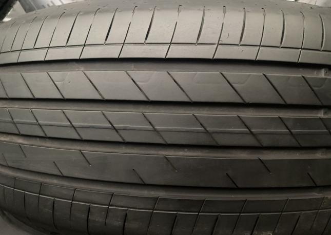 Goodyear EfficientGrip Performance 2 235/60 R20 108H