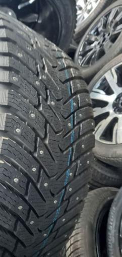 Nokian Tyres Hakkapeliitta 8 SUV 265/40 R21 105T