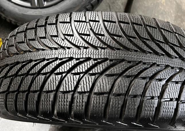 Michelin Latitude Alpin 235/55 R19