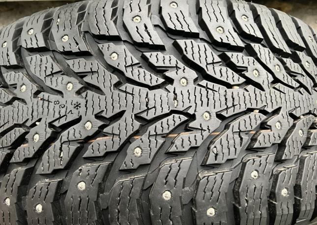 Nokian Tyres Hakkapeliitta 9 275/45 R20