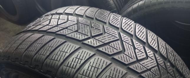 Pirelli Scorpion Winter 255/40 R21 102V