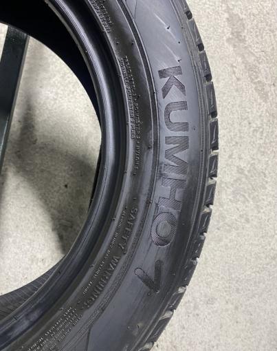 Kumho Crugen Premium KL33 215/60 R17