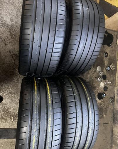 Michelin Pilot Sport 4 255/35 R19