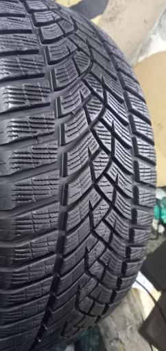 Goodyear UltraGrip Performance Gen-1 235/40 R18 95