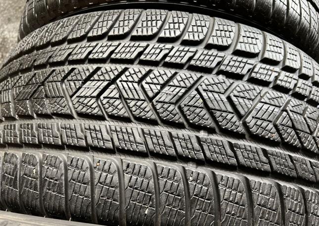 Pirelli Scorpion Winter 305/35 R21 и 275/40 R21