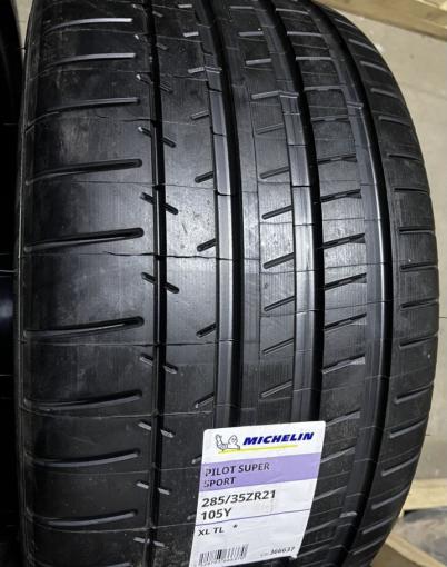 Michelin Pilot Super Sport 285/35 R21