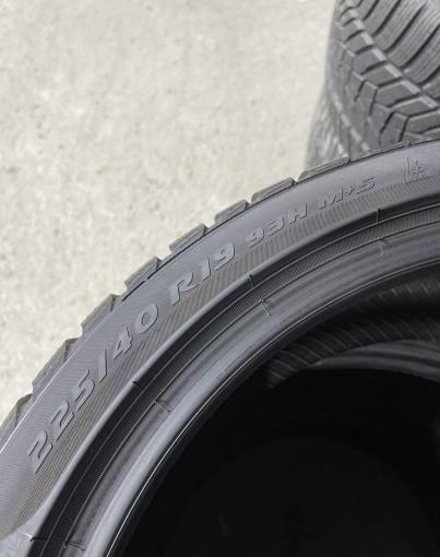 Pirelli Winter Sottozero 3 225/40 R19 93H