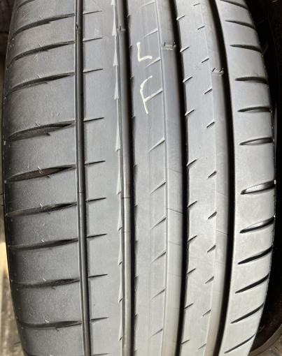 Michelin Pilot Sport 4 225/55 R19 и 275/45 R19 Y