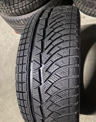 Michelin Pilot Alpin PA4 225/45 R18