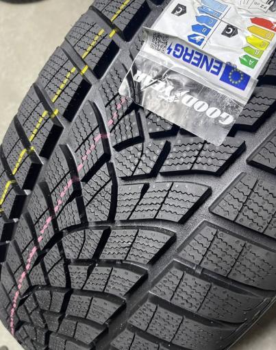 Goodyear UltraGrip Performance+ 255/45 R20 105V