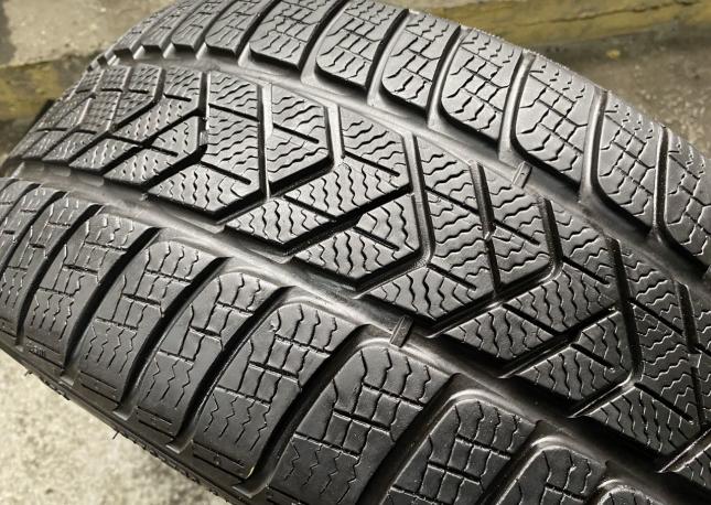 Pirelli Winter Sottozero 3 245/35 R21 96W