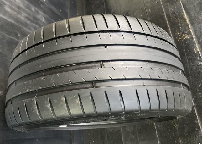 Michelin Pilot Sport 4 255/35 R19