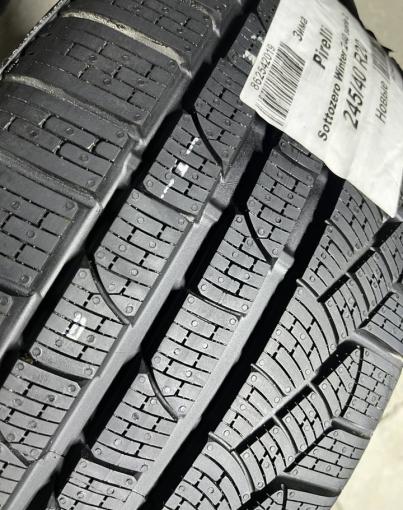 Pirelli Winter Sottozero II 245/40 R20 99V