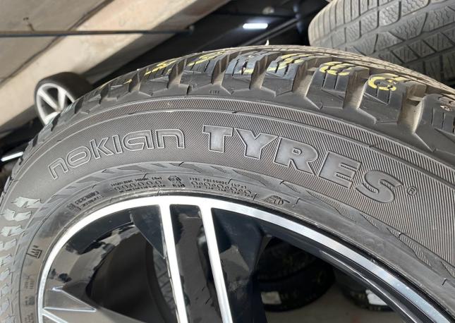 Nokian Tyres Hakkapeliitta 9 SUV 235/55 R19