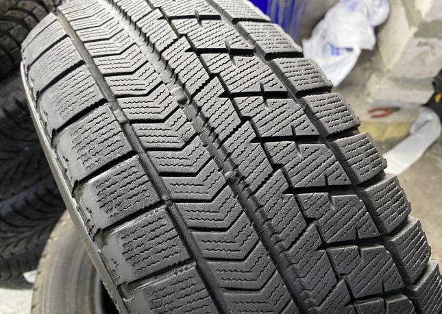 Bridgestone Blizzak VRX 205/65 R15 94Q