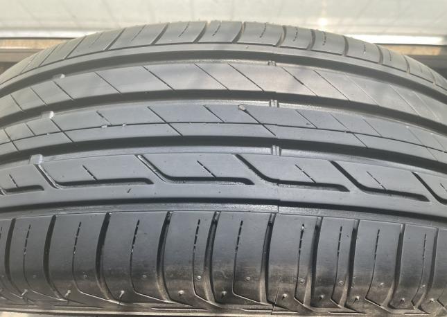 Bridgestone Turanza T001 215/60 R17 96H