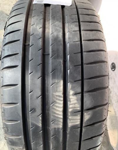 Michelin Pilot Sport 4 245/40 R19