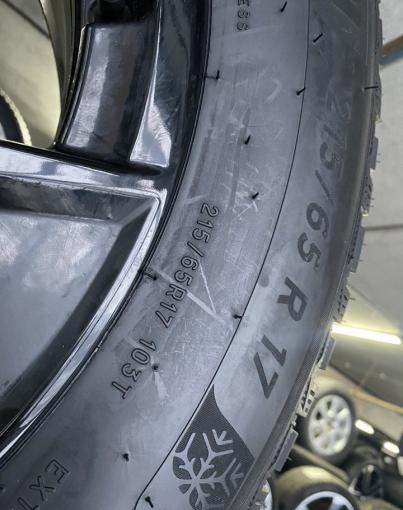 Michelin X-Ice North 4 215/65 R17 103T