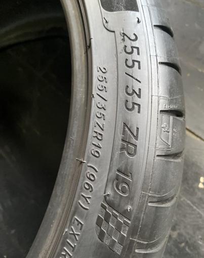 Michelin Pilot Sport 4 S 255/35 R19