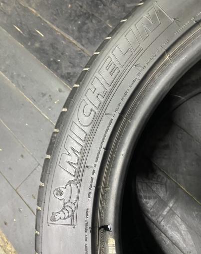 Michelin Pilot Super Sport 255/45 R19