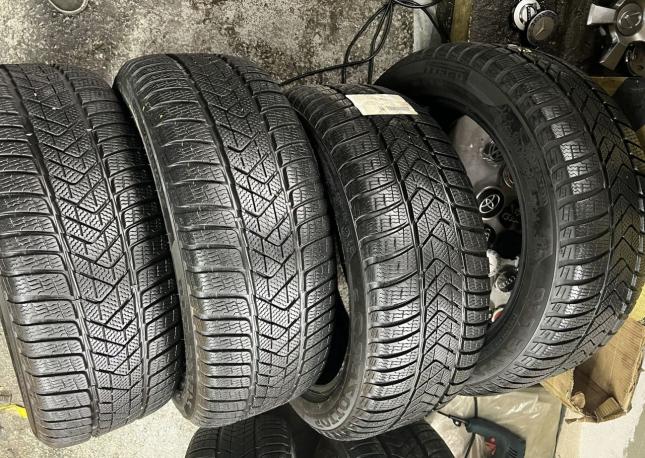 Pirelli Winter Sottozero 245/45 R18