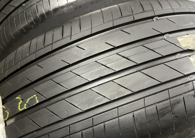 Goodyear EfficientGrip 2 SUV 235/60 R20 108H