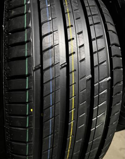 Michelin Latitude Sport 3 235/50 R19