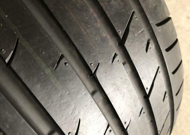 Bridgestone Potenza S001 245/40 R21 и 275/35 R21